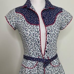 White and navy Gunne sax peplum midi button up short sleeve dress